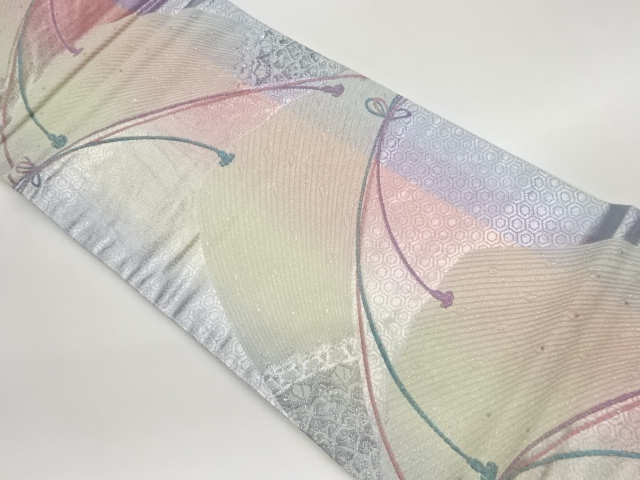 プラチナ二重箔孔雀羽根に組紐・亀甲模様織出し袋帯